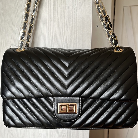 NWT Reddress Black Vegan Leather Shoulder Bag - Picture 2 of 9